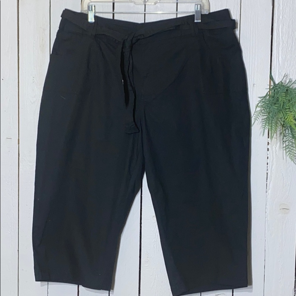 Women’s Plus Capri Pants
